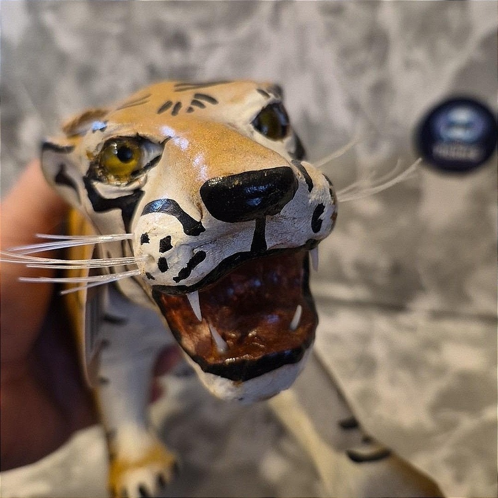 VTG Black Stripe Leather Wrapped Tiger Statue Figurine Sculpture 17" x 7.5"~NWT - Picture 9 of 9